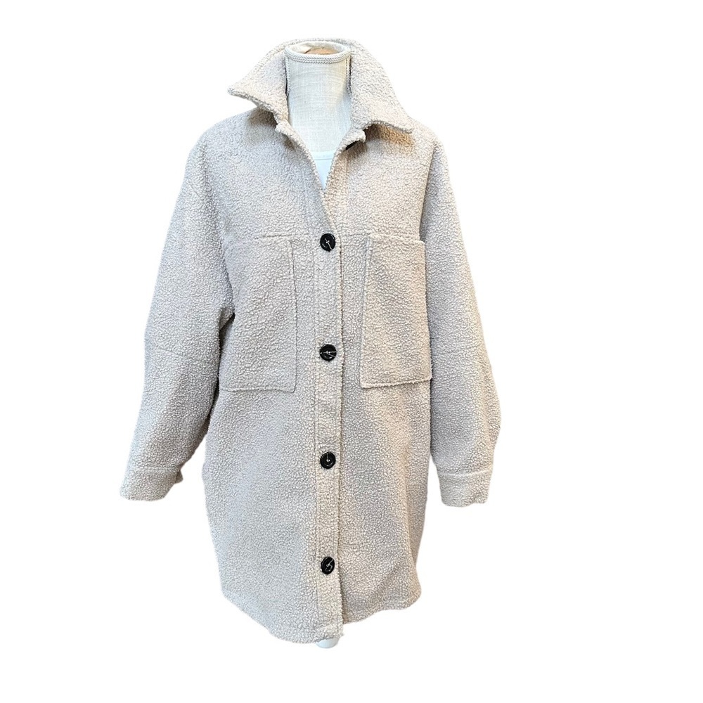 H&M Lightweight Beige Shearing Textured‎ Button Front Shacket Jacket Size: Small